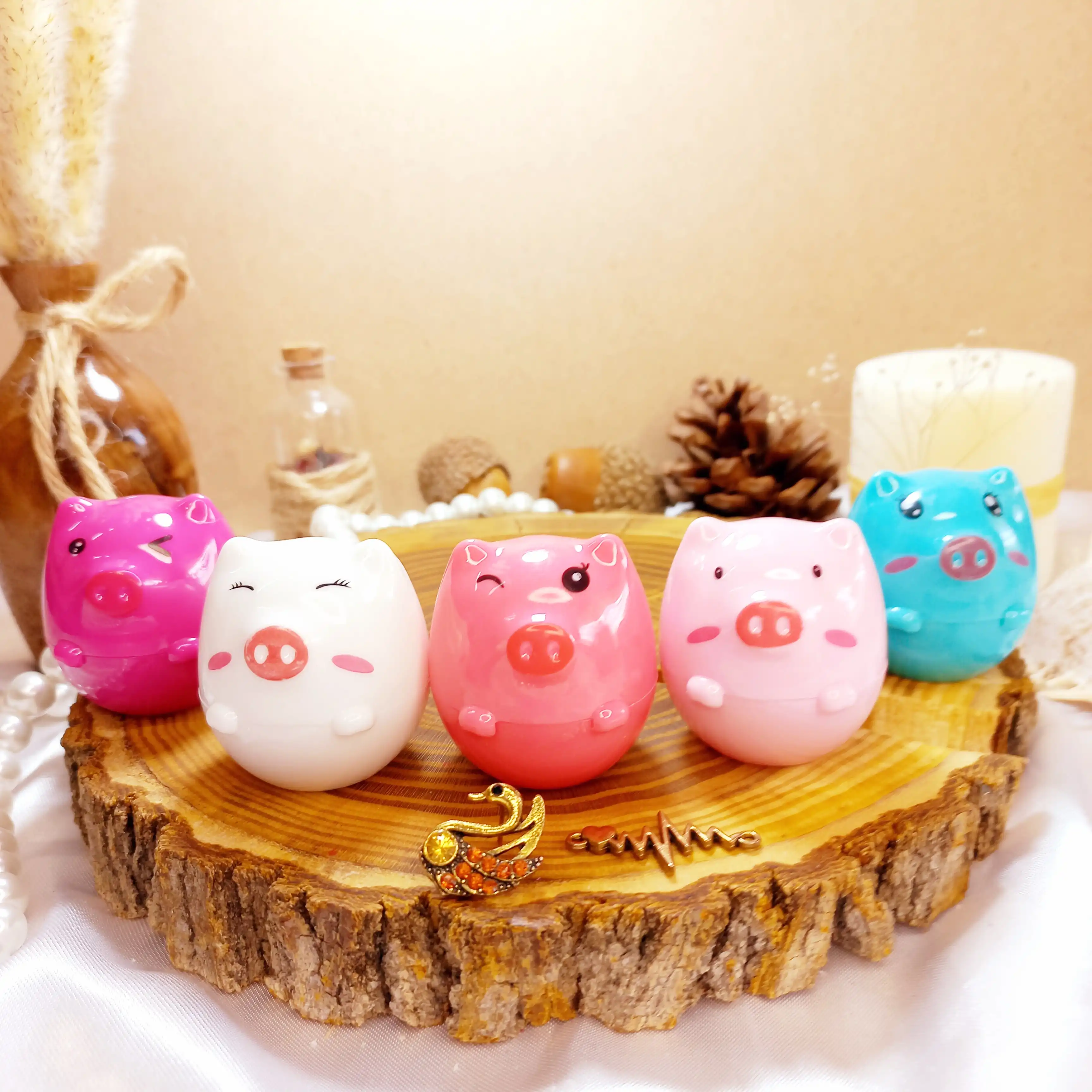 بالم لب عروسکی خوک مجیک MAGIC |
