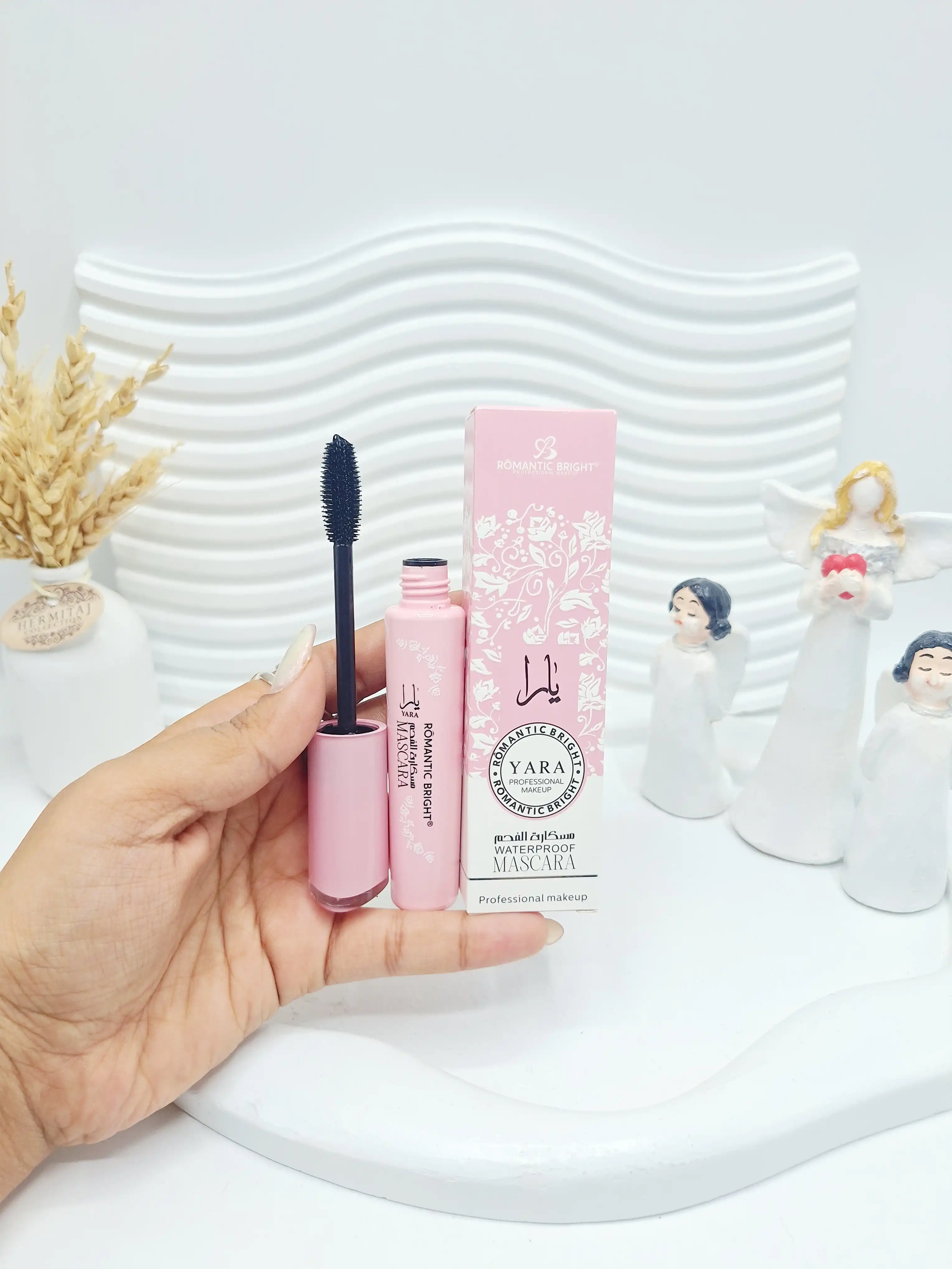 ریمل حجم دهنده و پر پشت کننده یارا کد 3187
